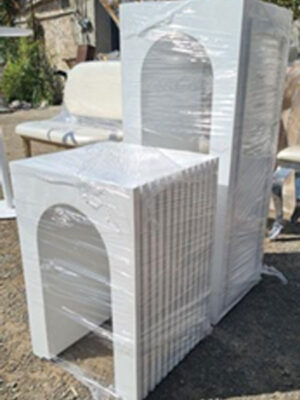 میز چوبی U
